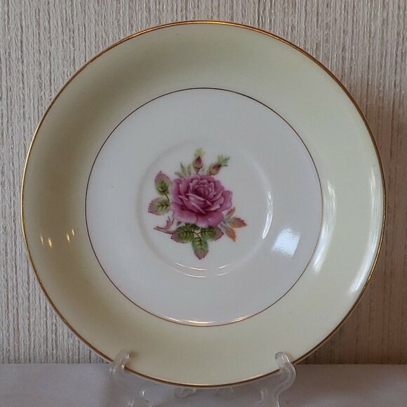 Fuji Teacup and Saucer Rosette Bone China Hand Painted Gold Trim Vintage Japan - Picture 3 of 10
